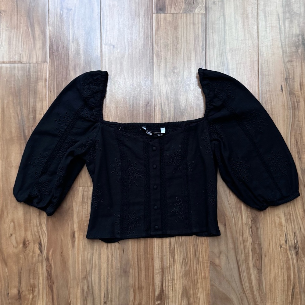 Zara • Romantic Lace Blouse